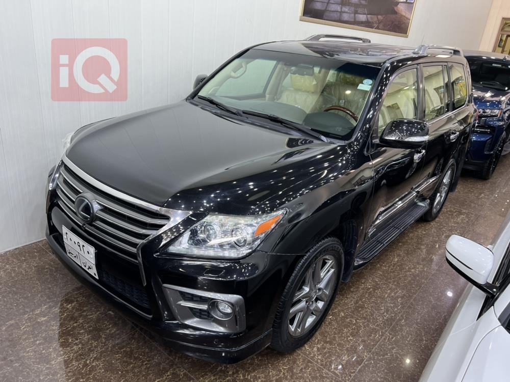 Lexus LX